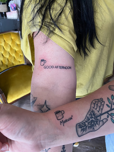 The Honey Hive tattoo & art gallery tattoo shop in Durand, Michigan