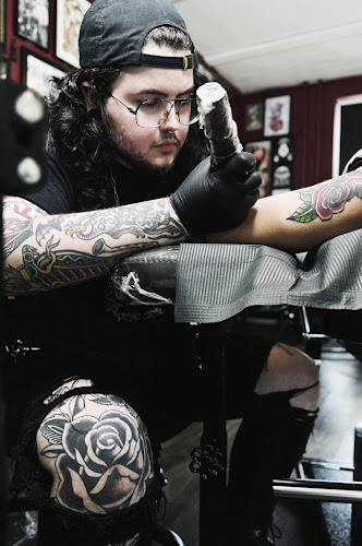 Scarlet Rose Studio tattoo shop in Durham, New Hampshire