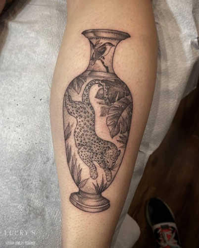 Lucky's Tattoo Studio tattoo shop in Easthampton, Massachusetts