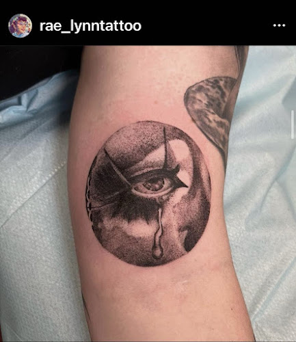 Freaky ink tattoo shop in Eau Claire, Wisconsin