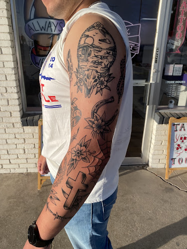 Pink Street Tattoos and Piercings tattoo shop in El Paso, Texas