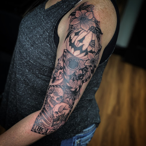 Andy Electric Tattoos tattoo shop in Elkview, West Virginia