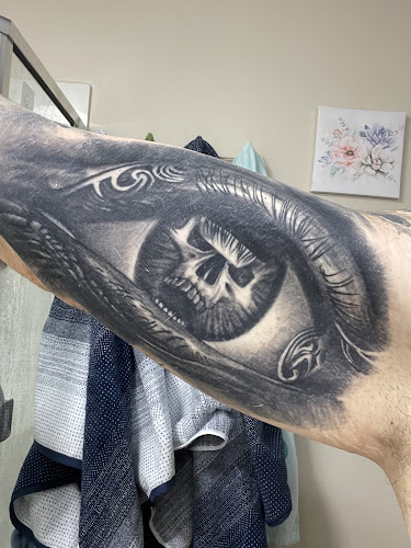 Neon Moon Studio tattoo shop in Ellisville, Missouri