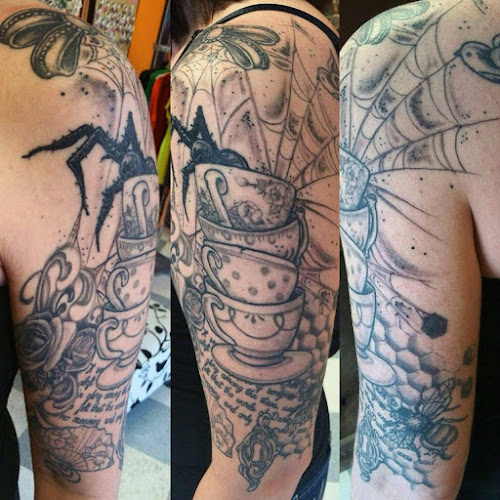 Maud's Tattoo Company tattoo shop in Emporia, Kansas