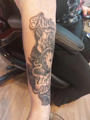 Dragon Koi Tattoo tattoo shop in Everett, Washington