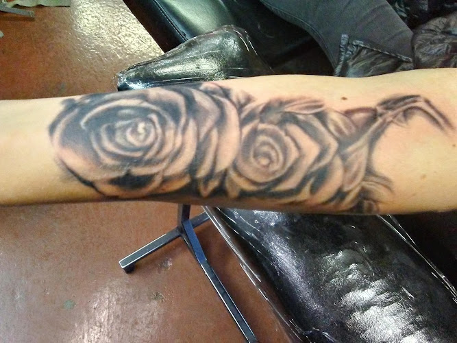 Everett Tattoo Emporium tattoo shop in Everett, Washington