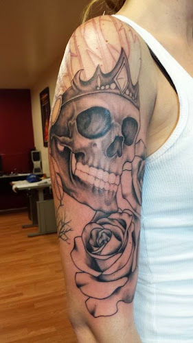 Lions Paw Tattoo tattoo shop in Everett, Washington