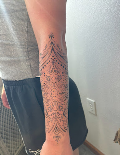 Hello Sunshine Tattoo - Professional tattoo shop in Fairbanks, Alaska