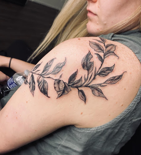 Alchemy Ink tattoo shop in Fairfield, Illinois