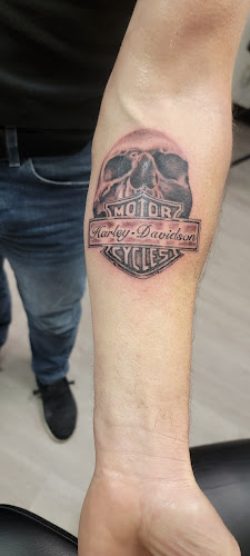 JG Legend Ink tattoo shop in Farmington, Minnesota