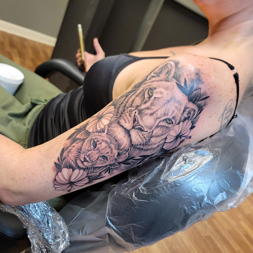 ALOHA INK LLC tattoo shop in Farmville, Virginia