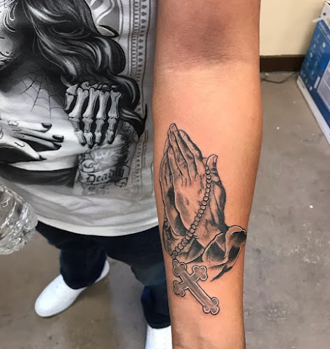 Artistic Ink Findlay tattoo shop in Findlay, Ohio