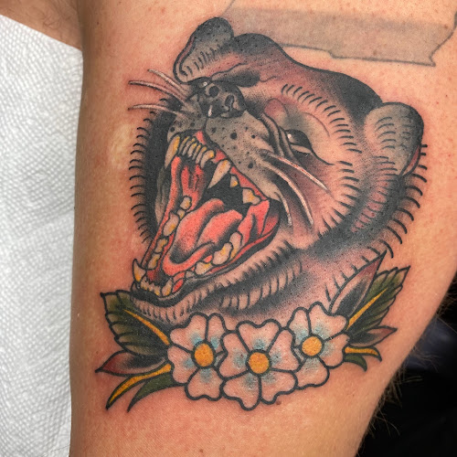 Cardinal Quill Tattoo tattoo shop in Flat Rock, Michigan