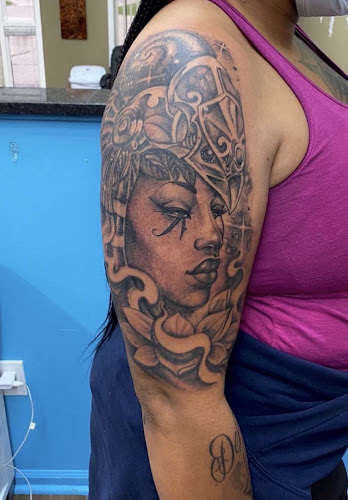 Legendary Tattoo Studio tattoo shop in Flint, Michigan