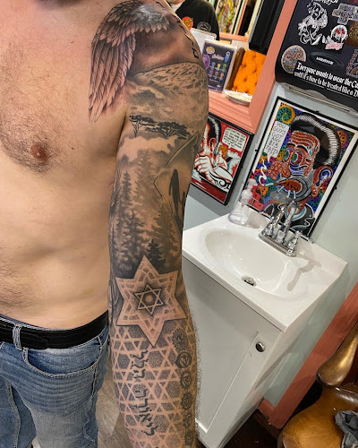 Bluegrass Tattoo tattoo shop in Florence, Kentucky