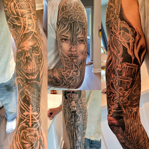 In Your Face Tattooz LLC tattoo shop in Fond du Lac, Wisconsin