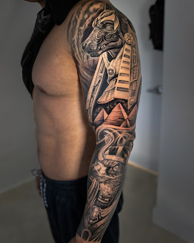 Signature Luxury Tattoo Studio tattoo shop in Fort Lee, New Jersey