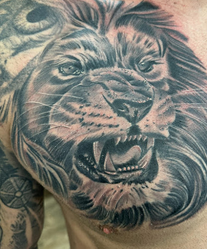 Forever Paradise Tattoos and Piercings tattoo shop in Fort Myers, Florida