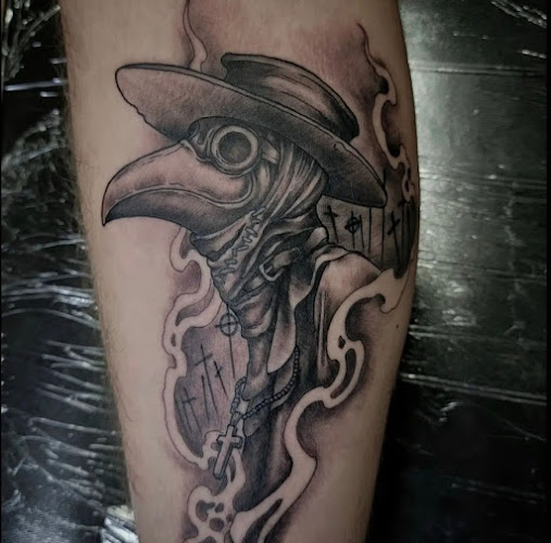 The Gilded Gator Tattoo tattoo shop in Fortuna, California