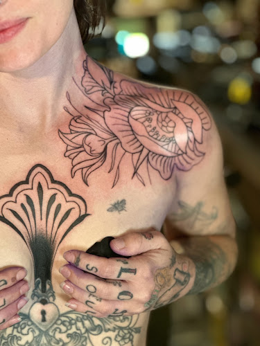 The Wolfs’ Den Tattoo Studio tattoo shop in Fortuna, Missouri