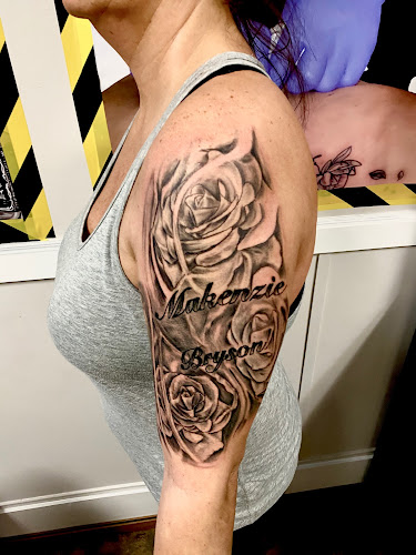 Inkaholicz Tattoos&Piercings tattoo shop in Gadsden, Alabama