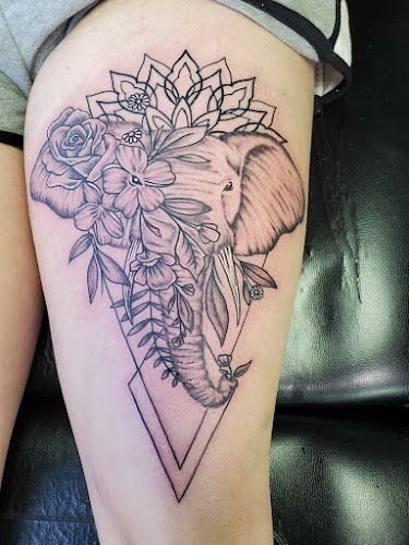 Altered Image tattoo shop in Glassport, Pennsylvania