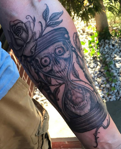 Twin Moon Creations tattoo shop in Glen Head, New York