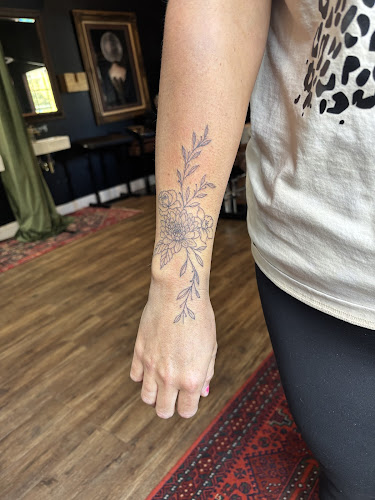 Moody Manor tattoo shop in Granville, Ohio