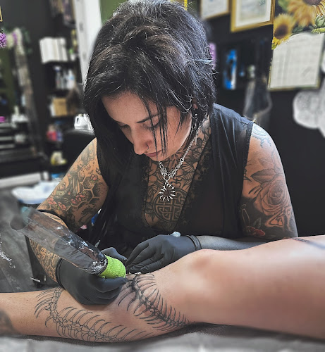 Vintage Visions Tattoo Gallery tattoo shop in Halethorpe, Maryland