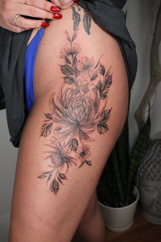 Flora Vida Ink tattoo shop in Hamilton Township, New Jersey