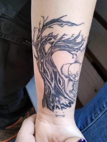 InkMaster tattoos tattoo shop in Harrisburg, Illinois