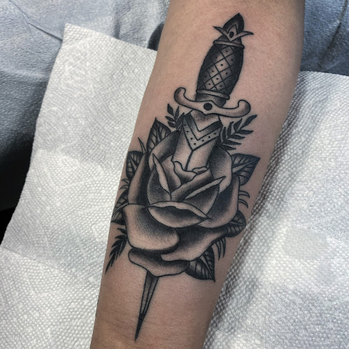 1670 Tattoo tattoo shop in Hatfield, Massachusetts