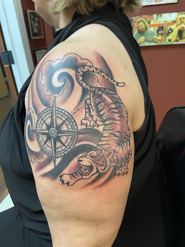 Dead Last Tattoo Co tattoo shop in Hendersonville, North Carolina