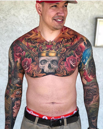 Golden Rooster Tattoo Parlor - Professional tattoo shop in Hesperia, California