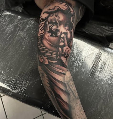 Inceptive Art Studio tattoo shop in Hesperia, California