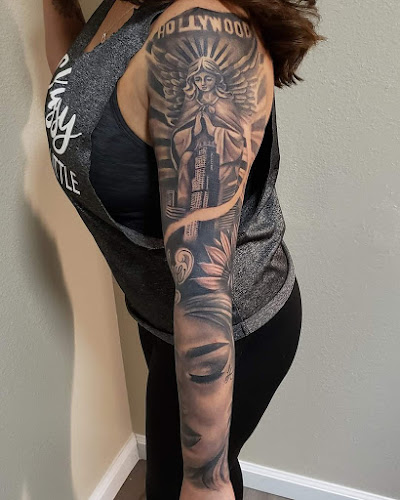 Ink Fellaz Tattoo & Piercings Shop - Professional tattoo shop in Hesperia, California