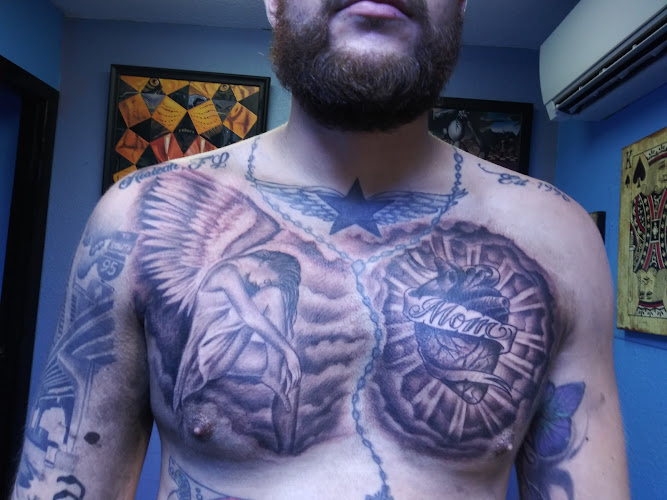 Tattoo The World Gabriel tattoo shop in Hialeah, Florida