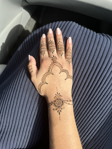 Hikhmah Henna & Body Art tattoo shop in Hicksville, New York