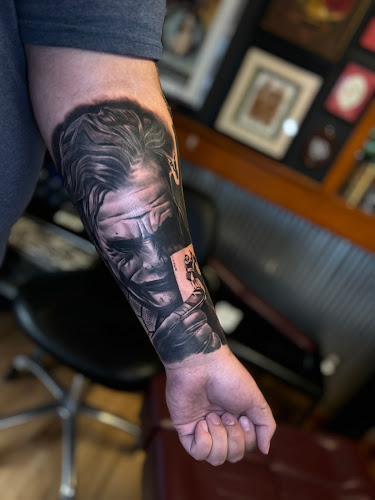 TwinRose Tattoo Studio tattoo shop in Howell, Michigan