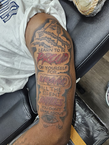 Manusse Tattoo Studio LLC tattoo shop in Hudson, Florida