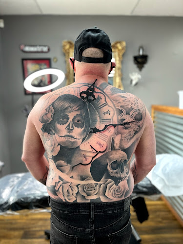 Golden Dagger Tattoos and Piercings tattoo shop in Huntington, West Virginia