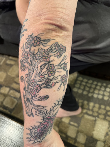 Steel Rail Tattoo tattoo shop in Irvine, Kentucky