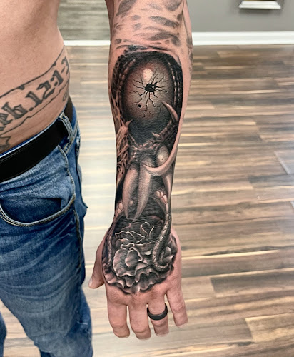 Shadewell tattoo shop in Jacksonville, North Carolina