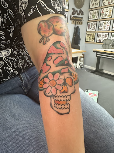 Shore Thing Tattoo tattoo shop in Jacksonville, North Carolina