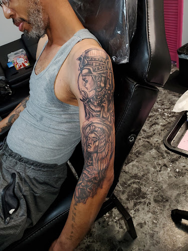 AK Studios tattoo shop in Kankakee, Illinois