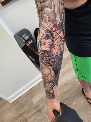 Yellow Fly Tattoo Co. tattoo shop in Kansas City, Missouri