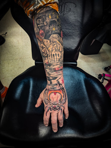 Ink-a-zoid Tattoos & Piercings tattoo shop in Kingsport, Tennessee