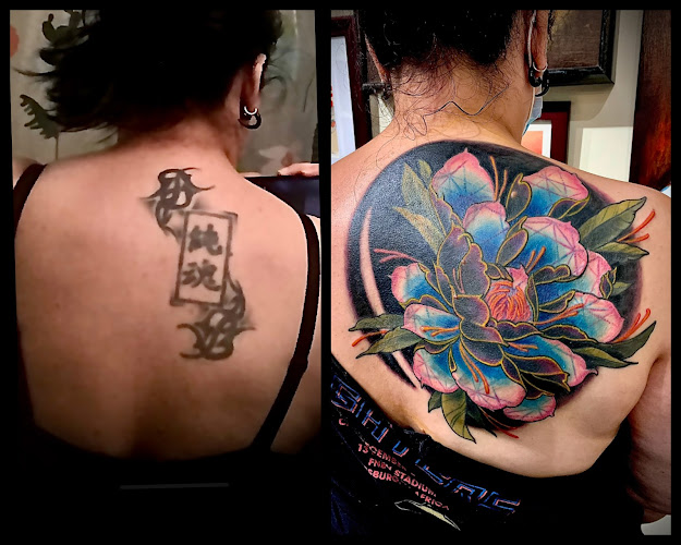 Under the Needle tattoo shop in Kirkland, Washington