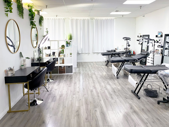 Dollface Permanent MakeUp tattoo shop in Lake Forest, California