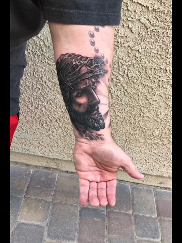 Visual Design Works Tattoos tattoo shop in Lake Forest, California